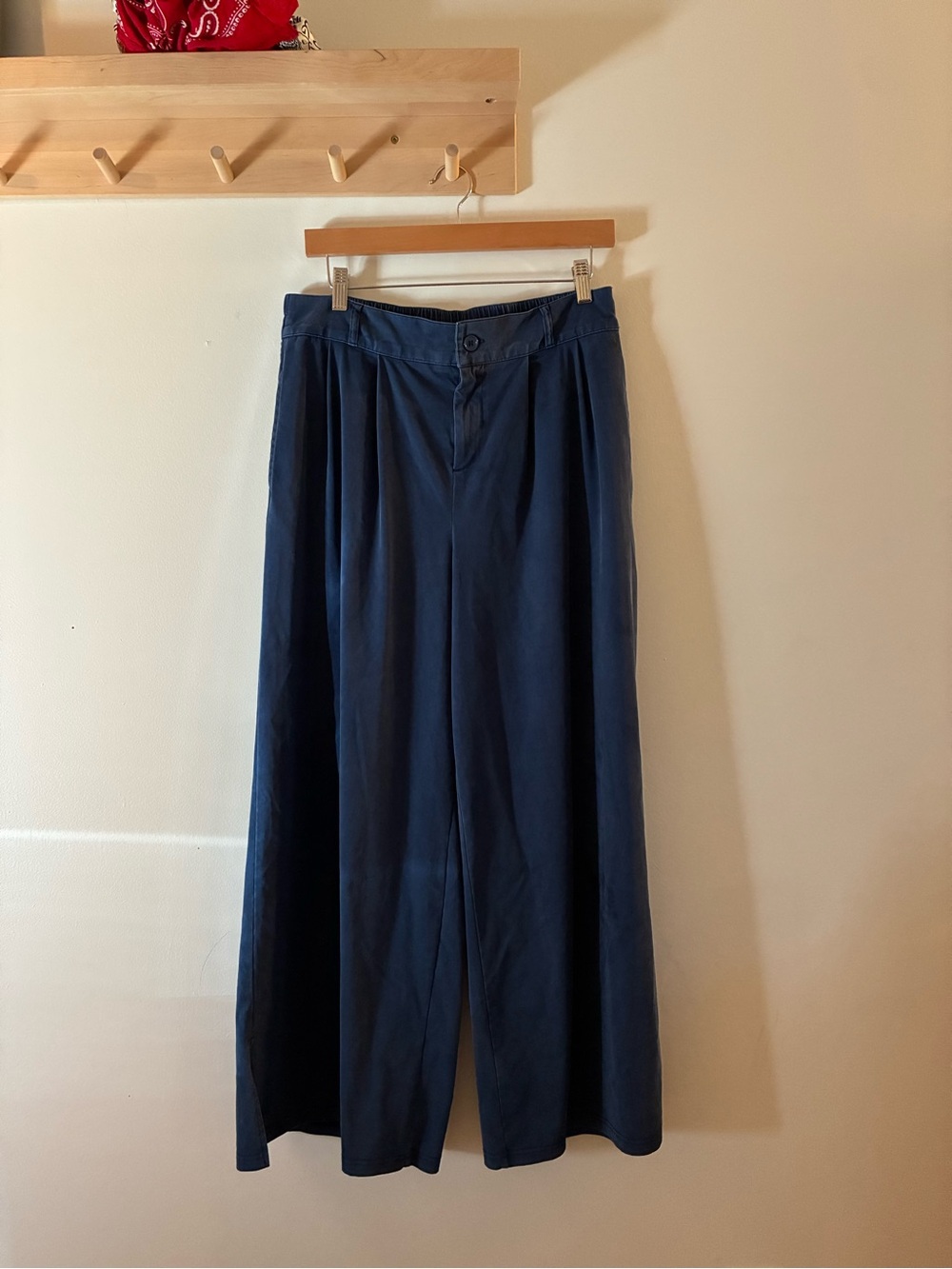 lululemon athletica Navy Wide-Leg Trousers